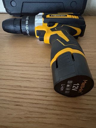 Taladro batería 12V con maletín y accesorios
