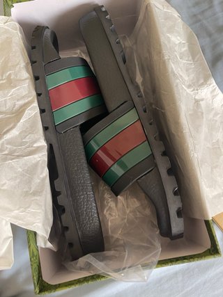 Sandalias Gucci Negras y Verdes