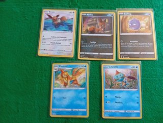 Lote 2.  18 Cartas Pokémon. Destinos Brillantes.