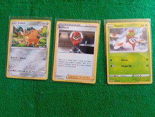 Lote 2.  18 Cartas Pokémon. Destinos Brillantes.