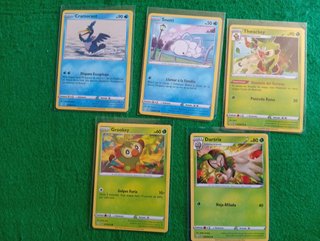 Lote 2.  18 Cartas Pokémon. Destinos Brillantes.