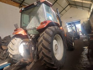 Tractor New Holland M115