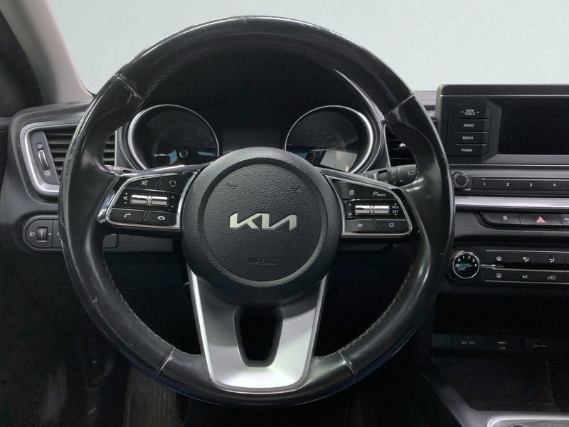 Kia XCeed 1.0 T-GDi Concept 2022, foto 13