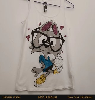Camiseta tirantes blanca con dibujo de gato