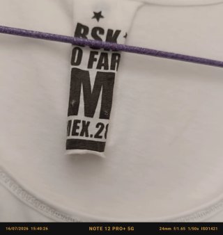 Camiseta tirantes blanca con dibujo de gato