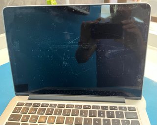 MacBook Pro Apple