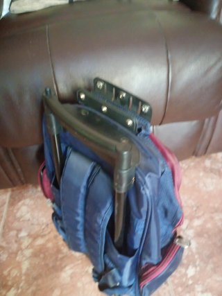 Mochila escolar con ruedas y diseño 98
