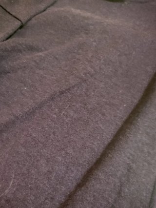 Vestido morado con adornos