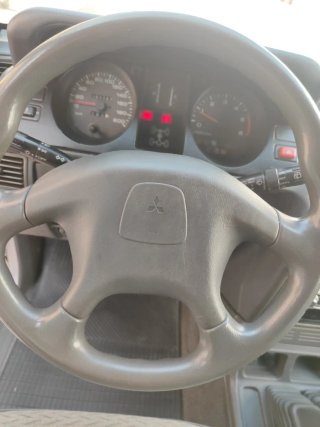 Mitsubishi Montero 2000