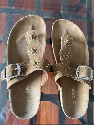 Sandalias Scalpers Piel Tachuelas Estrellas