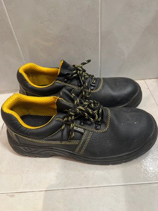 Zapatos de seguridad Bee Work negros y amarillos