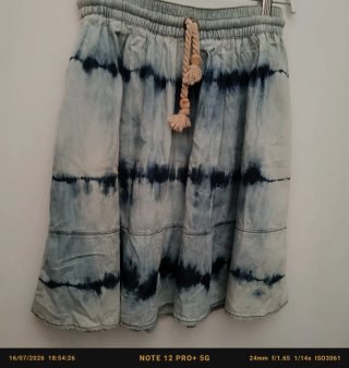 Falda vaquera tie-dye