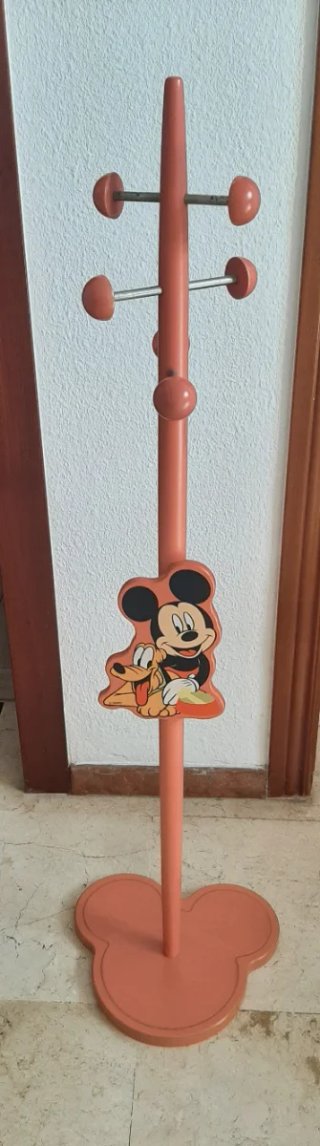 Perchero Pie Infantil Mickey y Pluto