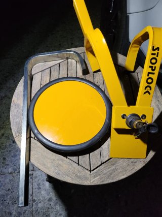 Cepo antirrobo Stoplock para ruedas 13-15