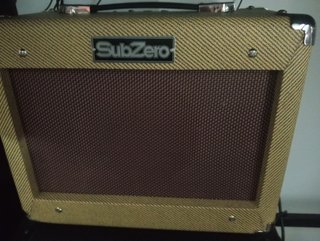 Amplificador SubZero 15W