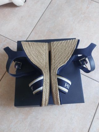 Sandali Tommy Hilfiger Blu e Oro