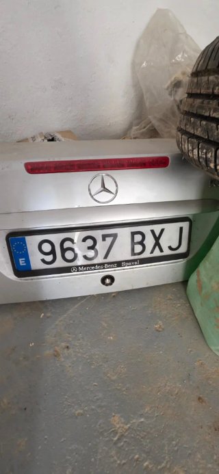 Piezas CLK 230: Capot, Portón, Techo Lona.