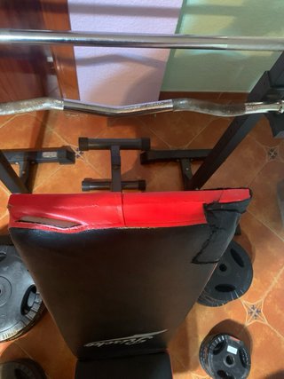Gimnasio completo+140kg+barras+mancuernas