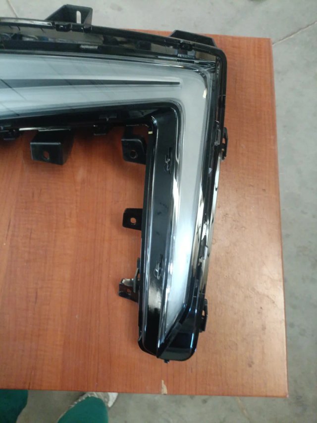Faro delantero Citroen DS4 9833057780