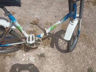 Bicicleta clásica - funciona, pintura mal