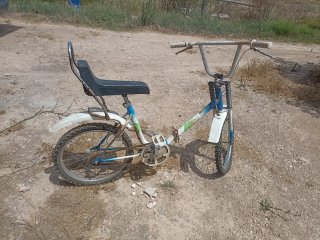 Bicicleta clásica - funciona, pintura mal