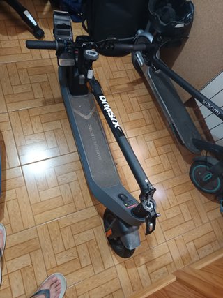 Patinete Eléctrico y cargadores Xiaomi.