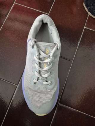 Zapatillas John Smith grises y moradas