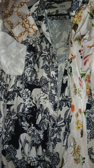 Camisas de hombre estampadas y blancas