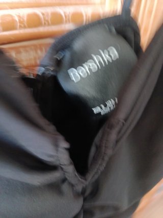 Vestido negro tirantes drapeado