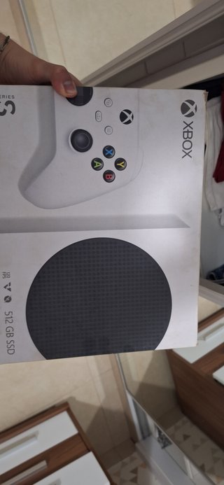 Xbox Series S in ottime condizioni + controller originale