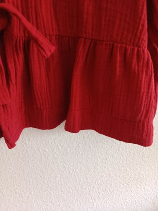 Blusa Shein Roja T-M Mangas Abullonadas