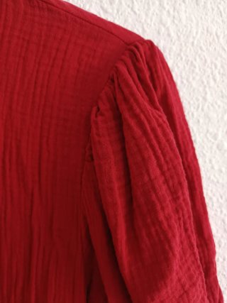 Blusa Shein Roja T-M Mangas Abullonadas