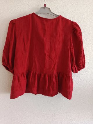Blusa Shein Roja T-M Mangas Abullonadas