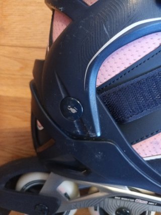 COMO NUEVOS   38-41 PATINES (con 6 protecciones)