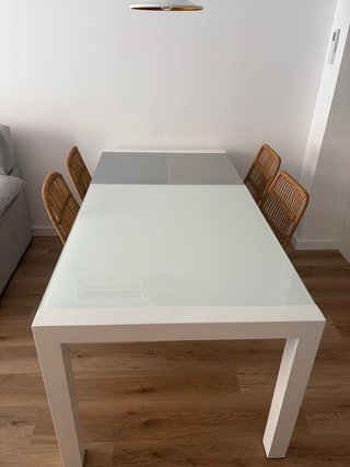 Mesa Comedor GLIVARP + 4 Sillas Ratán