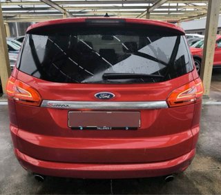 FORD SMAX TITANIUM S