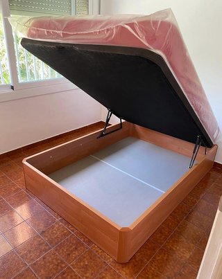 Canapé abatible madera y colchón visco