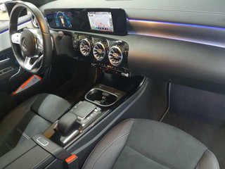 Mercedes-Benz Clase A 220d AMG Line Edition 190CV