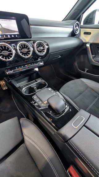 Mercedes-Benz Clase A 220d AMG Line Edition 190CV