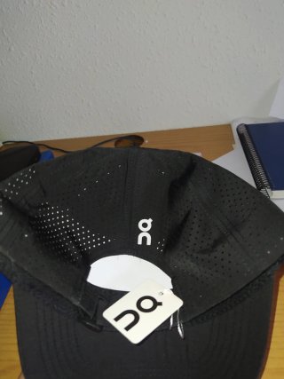 Gorra On Running Negra