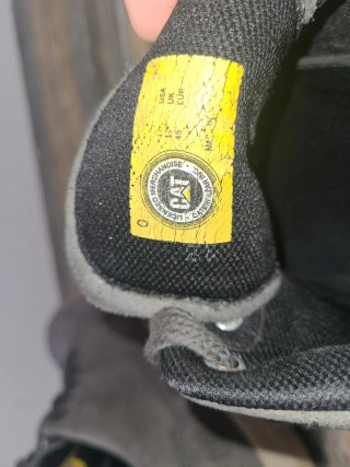 Zapatillas Caterpillar grises