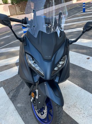 Yamaha T-MAX 560 Maxi Scooter