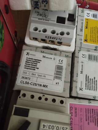 Lote material electricista
