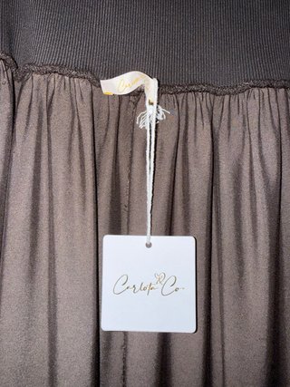 Falda midi marrón punto y satinado