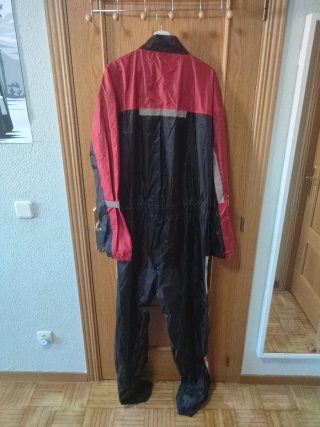 Mono de lluvia para moto