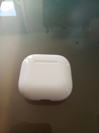 Airpods4. Sin caja pero sin uso.
