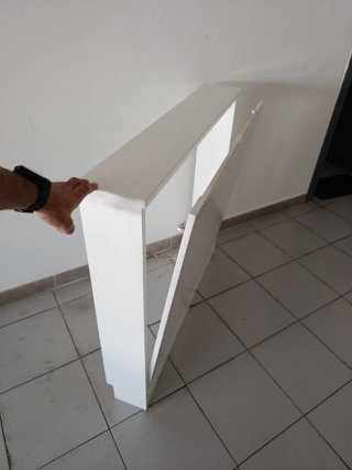 Cubre radiador de madera blanco
