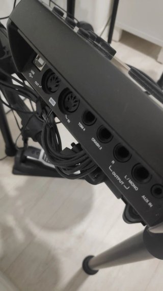 Batería Electrónica Alesis Nitro Kit