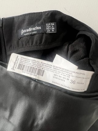 Falda pantalón efecto piel Stradivarius
