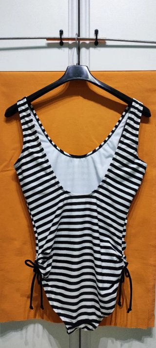 Costume intero donna a righe taglia M